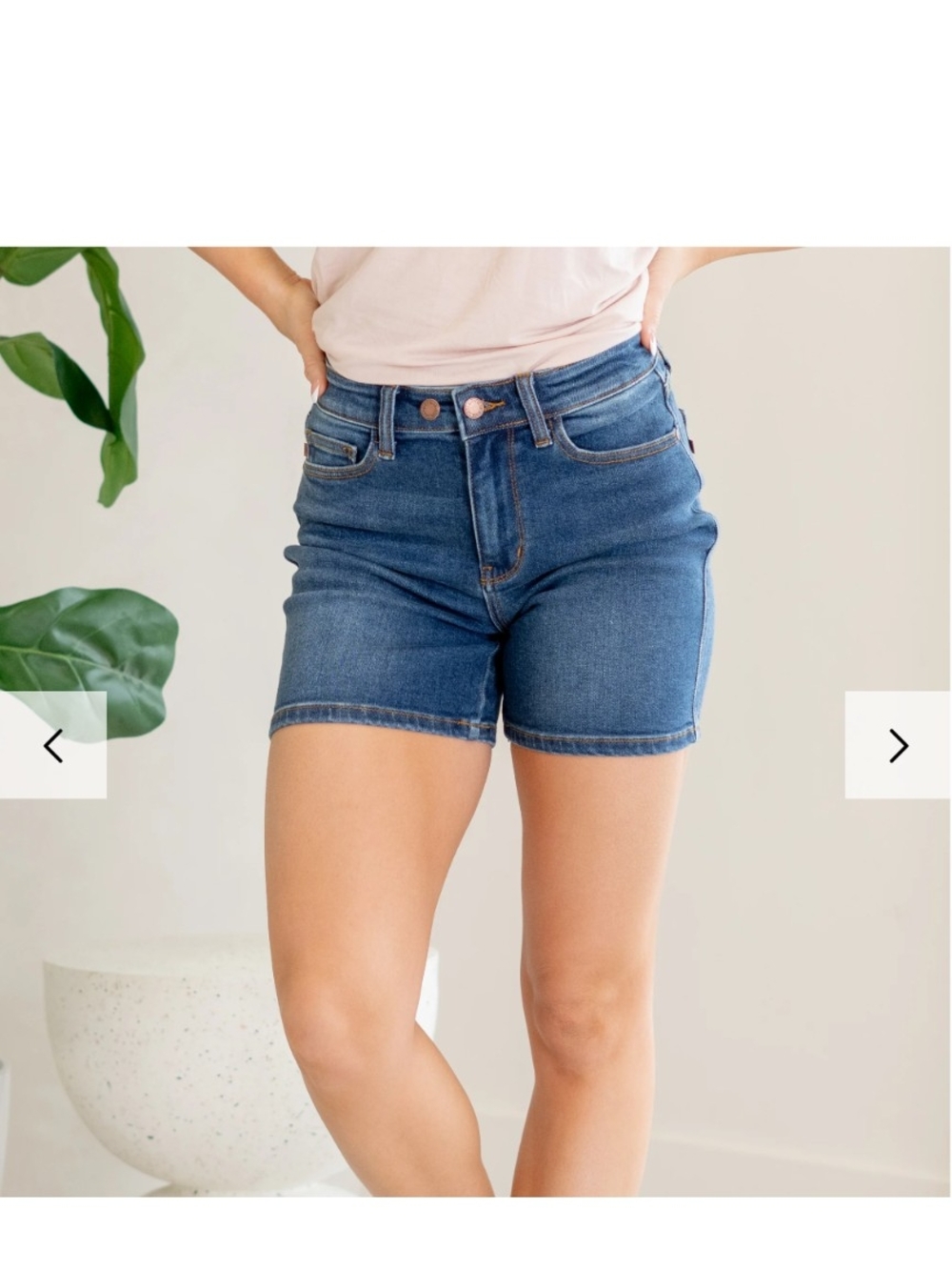 Judy Blue size M Mid-Length Two Button Dad Shorts JB15298DK Dark wash stretchy